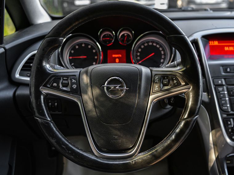 Opel Astra 2013 года, 165 000 км - вид 6