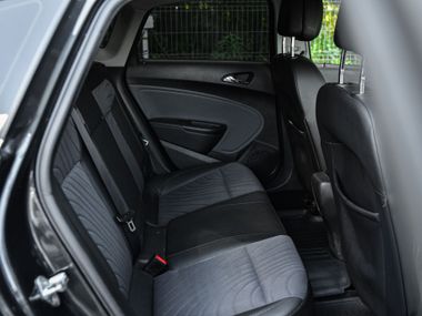 Opel Astra 2013 года, 165 000 км - вид 10