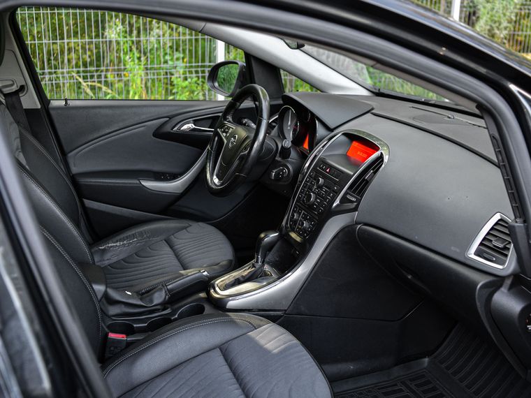 Opel Astra 2013 года, 165 000 км - вид 11