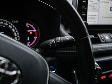 Toyota RAV4 2020 года, 126 000 км - вид 8
