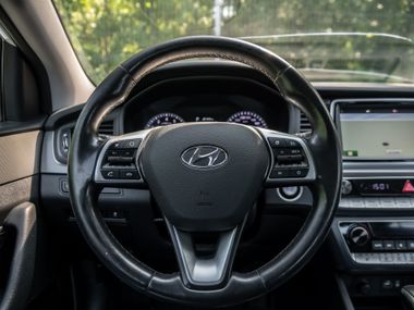 Hyundai Sonata 2019 года, 423 352 км - вид 7