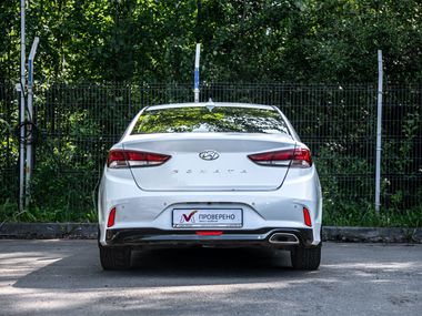 Hyundai Sonata 2019 года, 423 352 км - вид 4