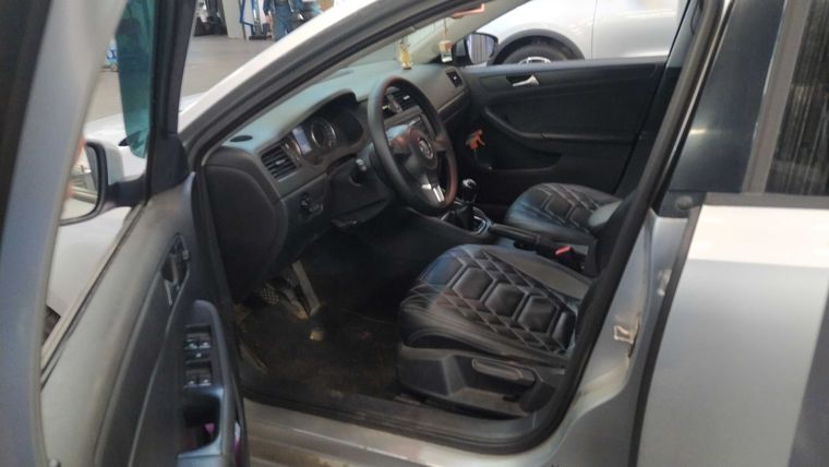 Volkswagen Jetta 2014 года, 182 480 км - вид 5