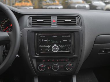 Volkswagen Jetta 2014 года, 182 480 км - вид 7