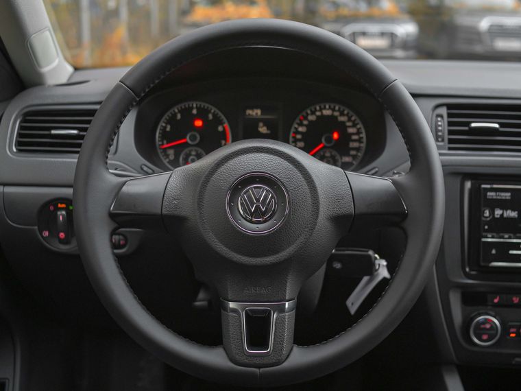 Volkswagen Jetta 2014 года, 182 480 км - вид 6