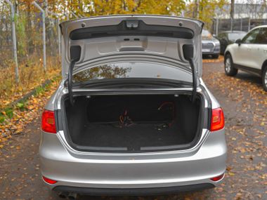 Volkswagen Jetta 2014 года, 182 480 км - вид 14