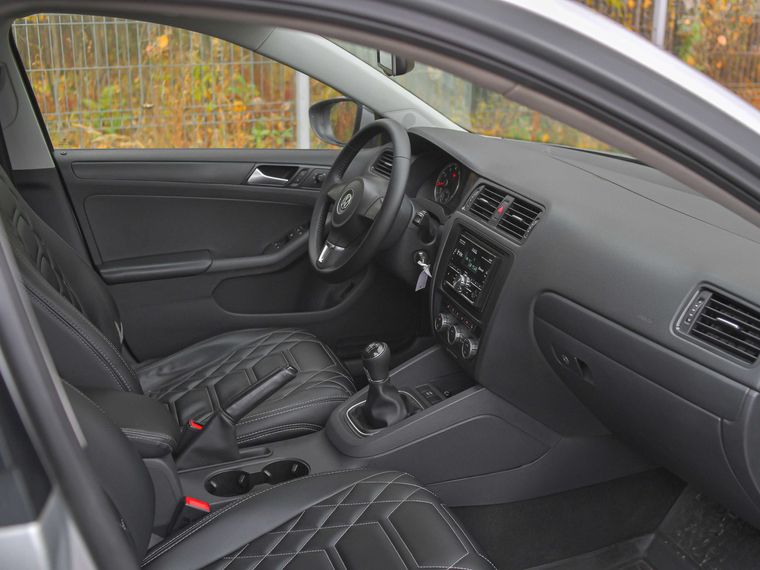 Volkswagen Jetta 2014 года, 182 480 км - вид 13