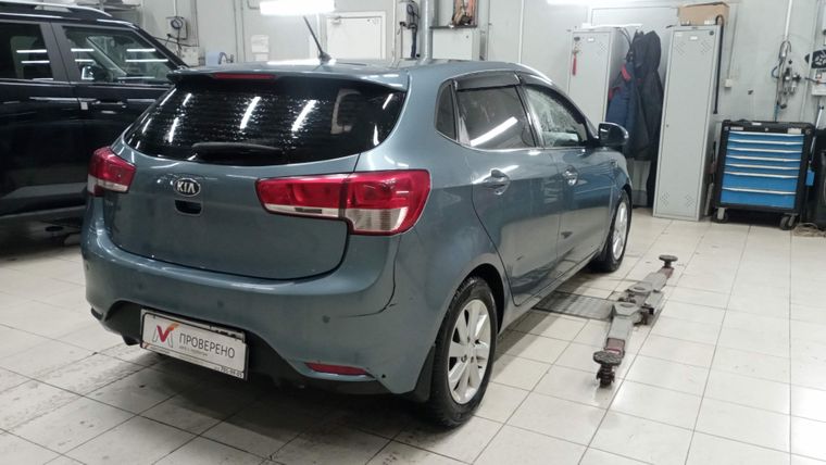 Kia Rio 2015 года, 95 650 км - вид 3