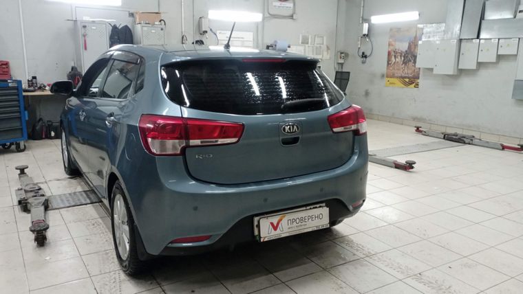 Kia Rio 2015 года, 95 650 км - вид 4