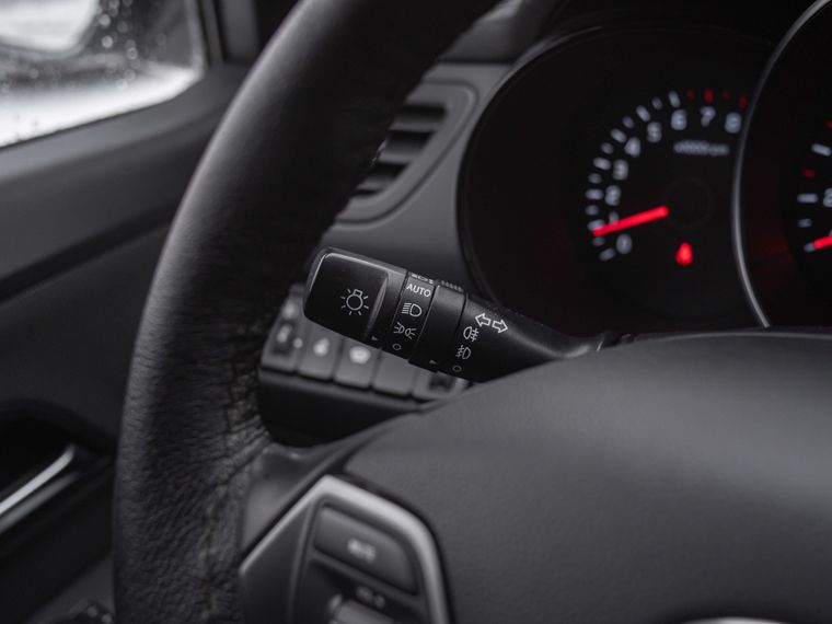 Kia Rio 2015 года, 95 650 км - вид 6