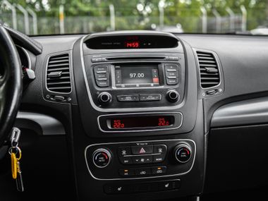 KIA Sorento 2014 года, 172 360 км - вид 8