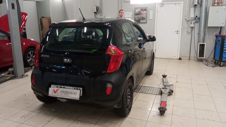 KIA Picanto 2012 года, 31 769 км - вид 3