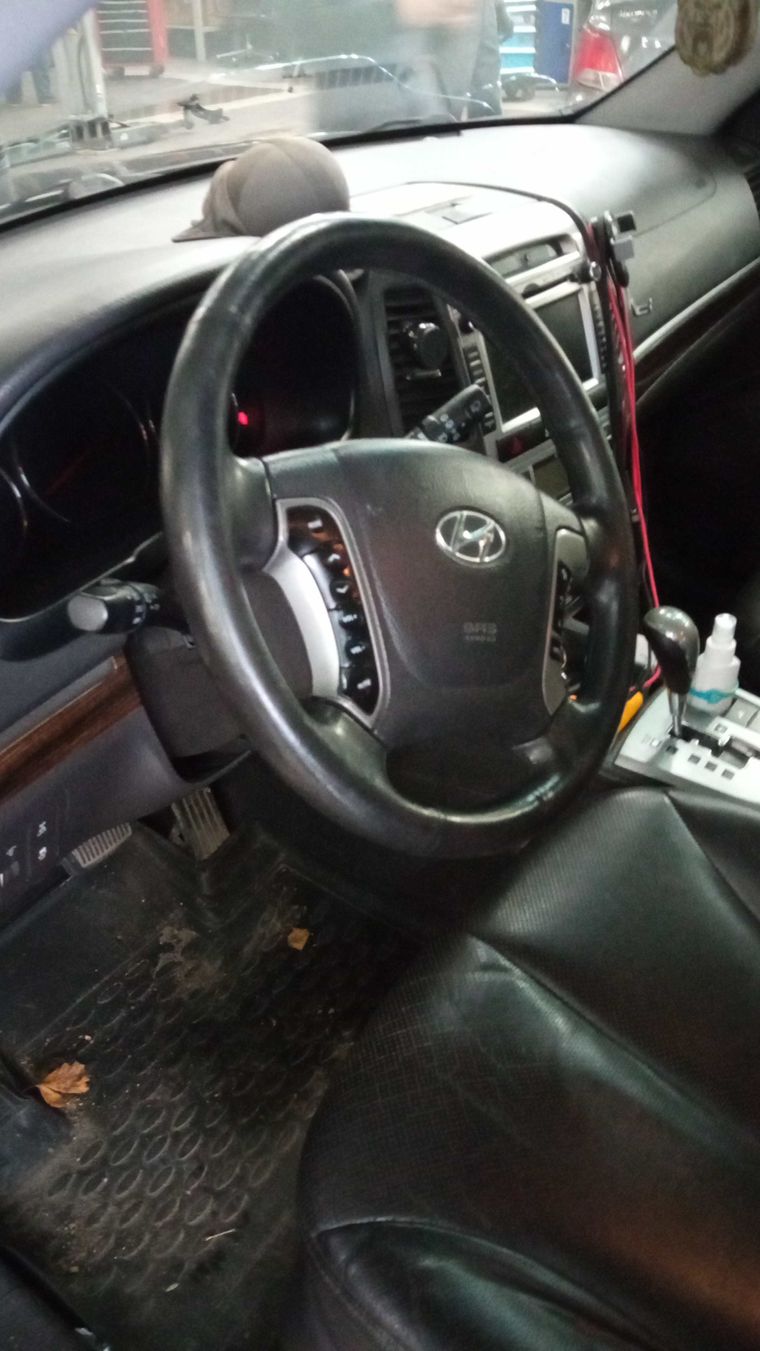 Hyundai Santa Fe 2011 года, 290 000 км - вид 5