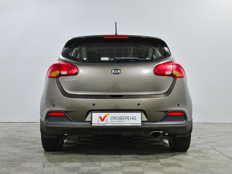 KIA Ceed 2014 года, 157 444 км - вид 6