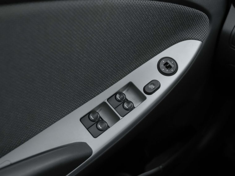 Hyundai Solaris 2013 года, 276 627 км - вид 9