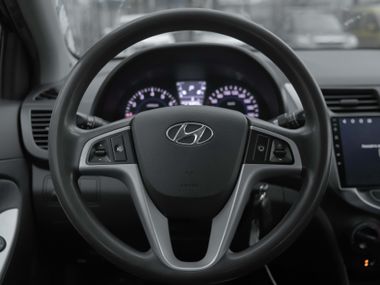 Hyundai Solaris 2013 года, 276 627 км - вид 6