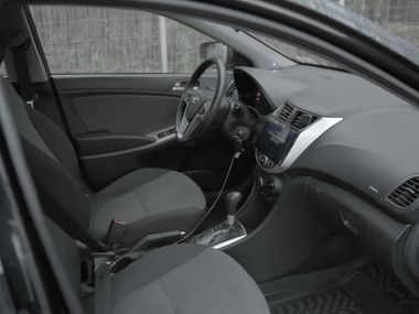 Hyundai Solaris 2013 года, 276 627 км - вид 11