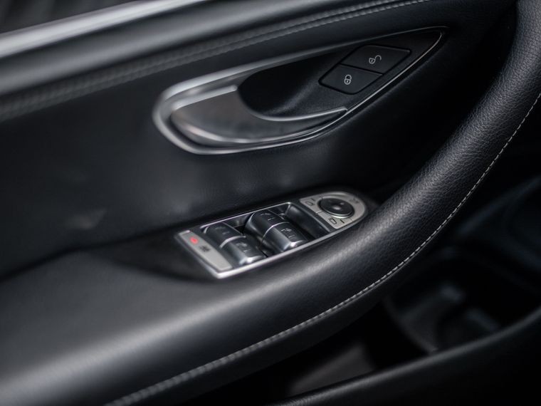 Mercedes-Benz E-класс 2019 года, 106 615 км - вид 12