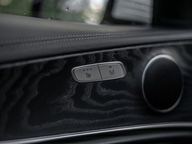 Mercedes-Benz E-класс 2019 года, 106 615 км - вид 13