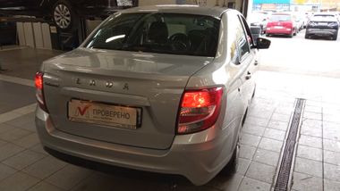ВАЗ (LADA) Granta 2018 года, 61 913 км - вид 3