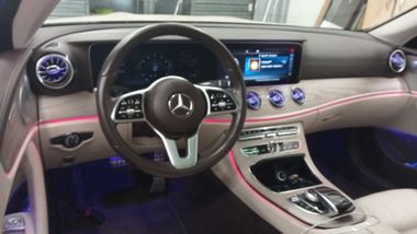 Mercedes-Benz E-класс 2019 года, 76 226 км - вид 5