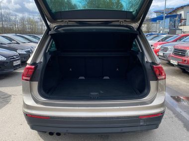 Volkswagen Tiguan 2017 года, 176 310 км - вид 17