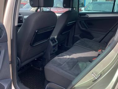 Volkswagen Tiguan 2017 года, 176 310 км - вид 16