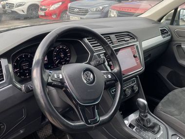 Volkswagen Tiguan 2017 года, 176 310 км - вид 10