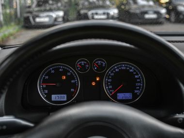 Volkswagen Passat 2004 года, 270 407 км - вид 5