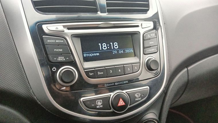 Hyundai Solaris 2016 года, 152 170 км - вид 9