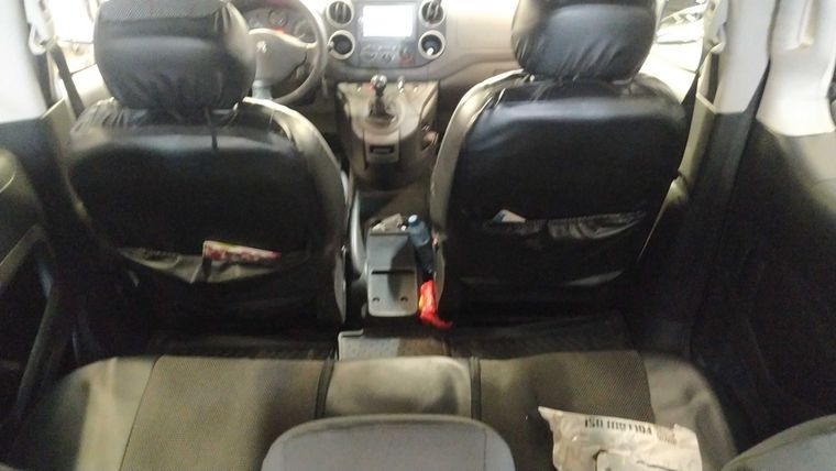 Peugeot Partner 2012 года, 135 077 км - вид 5