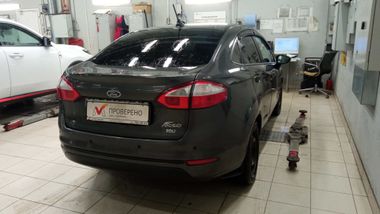 Ford Fiesta 2017 года, 147 000 км - вид 3