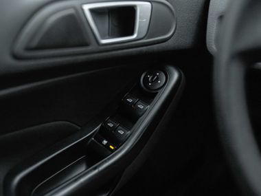 Ford Fiesta 2017 года, 147 000 км - вид 9