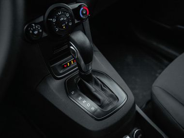 Ford Fiesta 2017 года, 147 000 км - вид 8