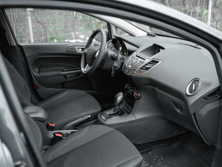 Ford Fiesta 2017 года, 147 000 км - вид 11