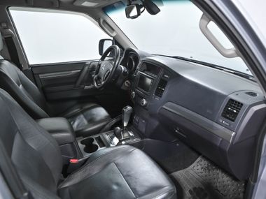 Mitsubishi Pajero 2012 года, 243 667 км - вид 20