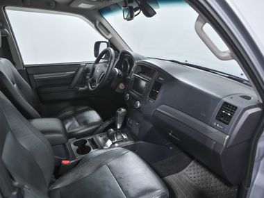 Mitsubishi Pajero 2012 года, 243 667 км - вид 21