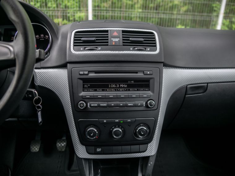 Skoda Yeti 2014 года, 138 914 км - вид 8