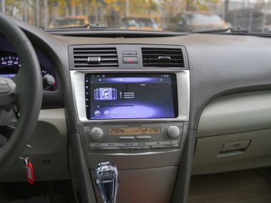 Toyota Camry 2010 года, 365 750 км - вид 9