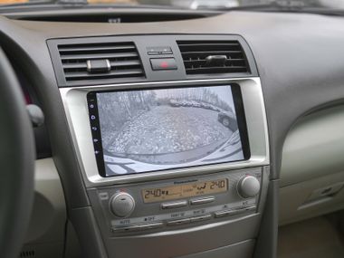 Toyota Camry 2010 года, 365 750 км - вид 10