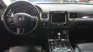 Volkswagen Touareg 2011 года, 206 147 км - вид 5