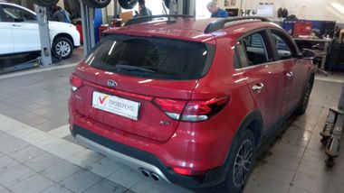 KIA Rio X-Line 2020 года, 58 497 км - вид 3