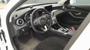 Mercedes-Benz C-класс 2017 года, 45 000 км - вид 5