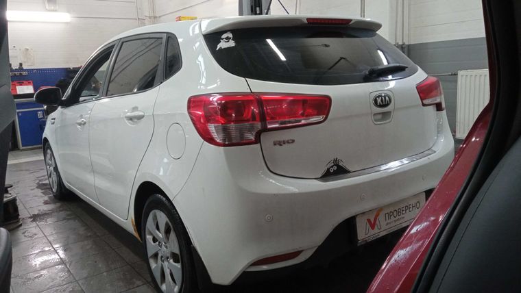 Kia Rio 2016 года, 234 000 км - вид 4