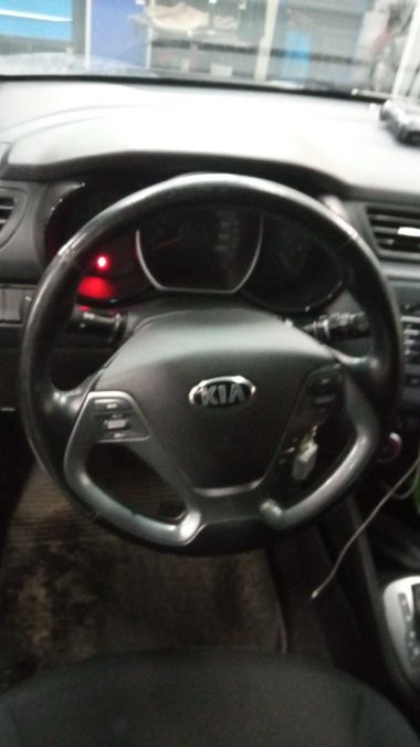 Kia Rio 2016 года, 234 000 км - вид 5