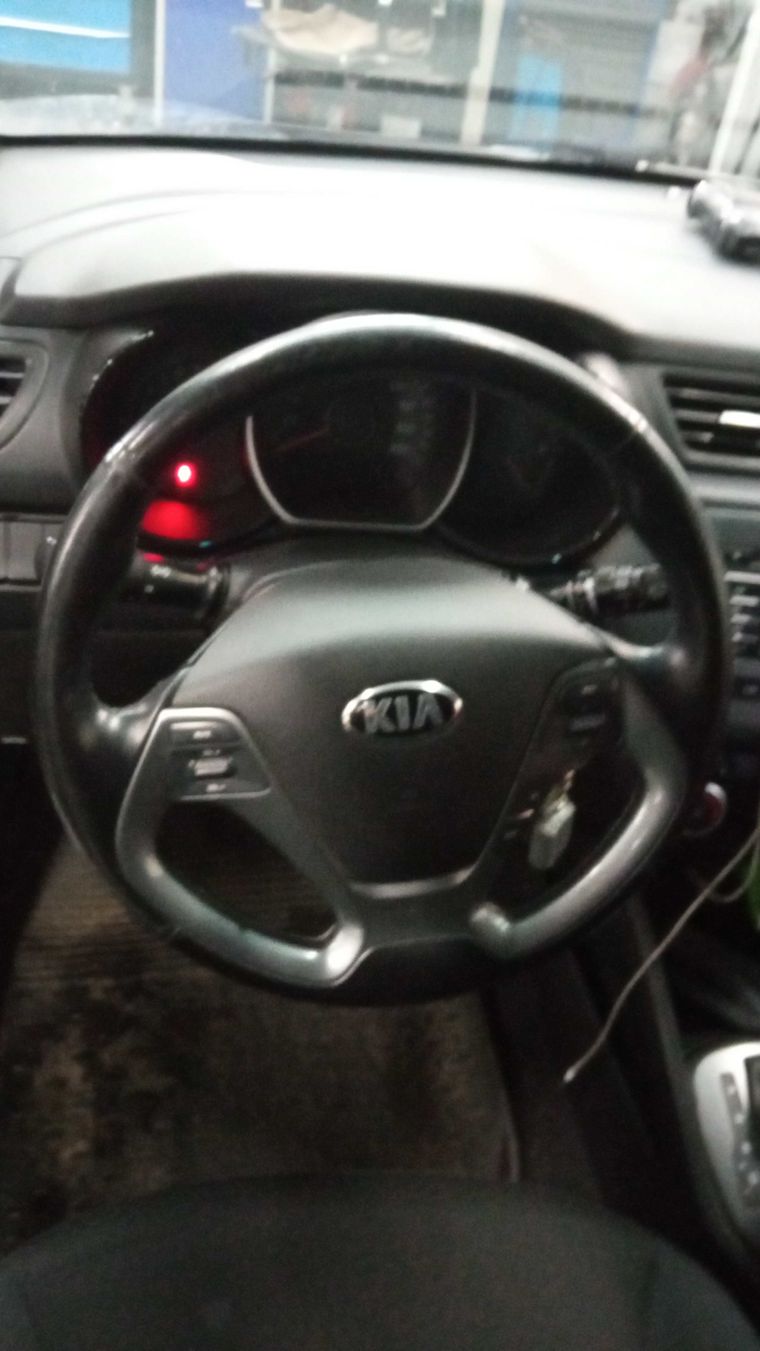 Kia Rio 2016 года, 234 000 км - вид 5