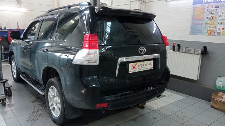 Toyota Land Cruiser Prado 2011 года, 263 910 км - вид 4