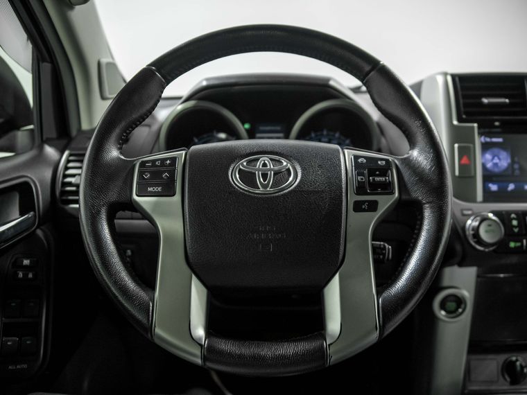 Toyota Land Cruiser Prado 2011 года, 263 910 км - вид 9