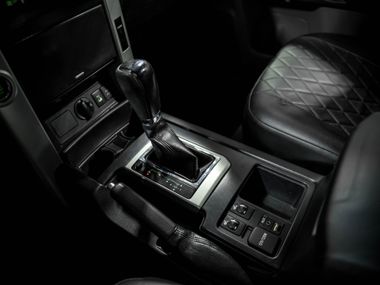 Toyota Land Cruiser Prado 2011 года, 263 910 км - вид 14