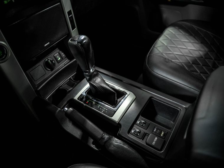 Toyota Land Cruiser Prado 2011 года, 263 910 км - вид 14